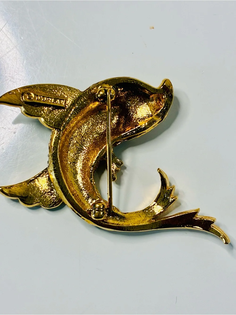VTG Gold-Tone Green & Blue Enamel Fish Brooch with Clear Crystal Accents EUC
